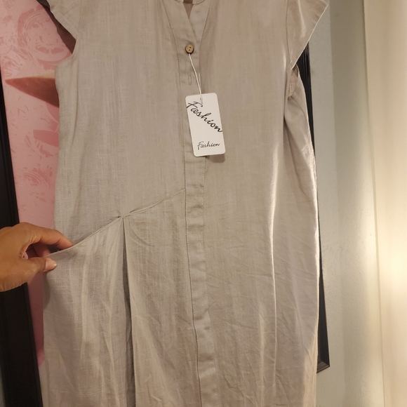 Dress - Picture 3 of 4